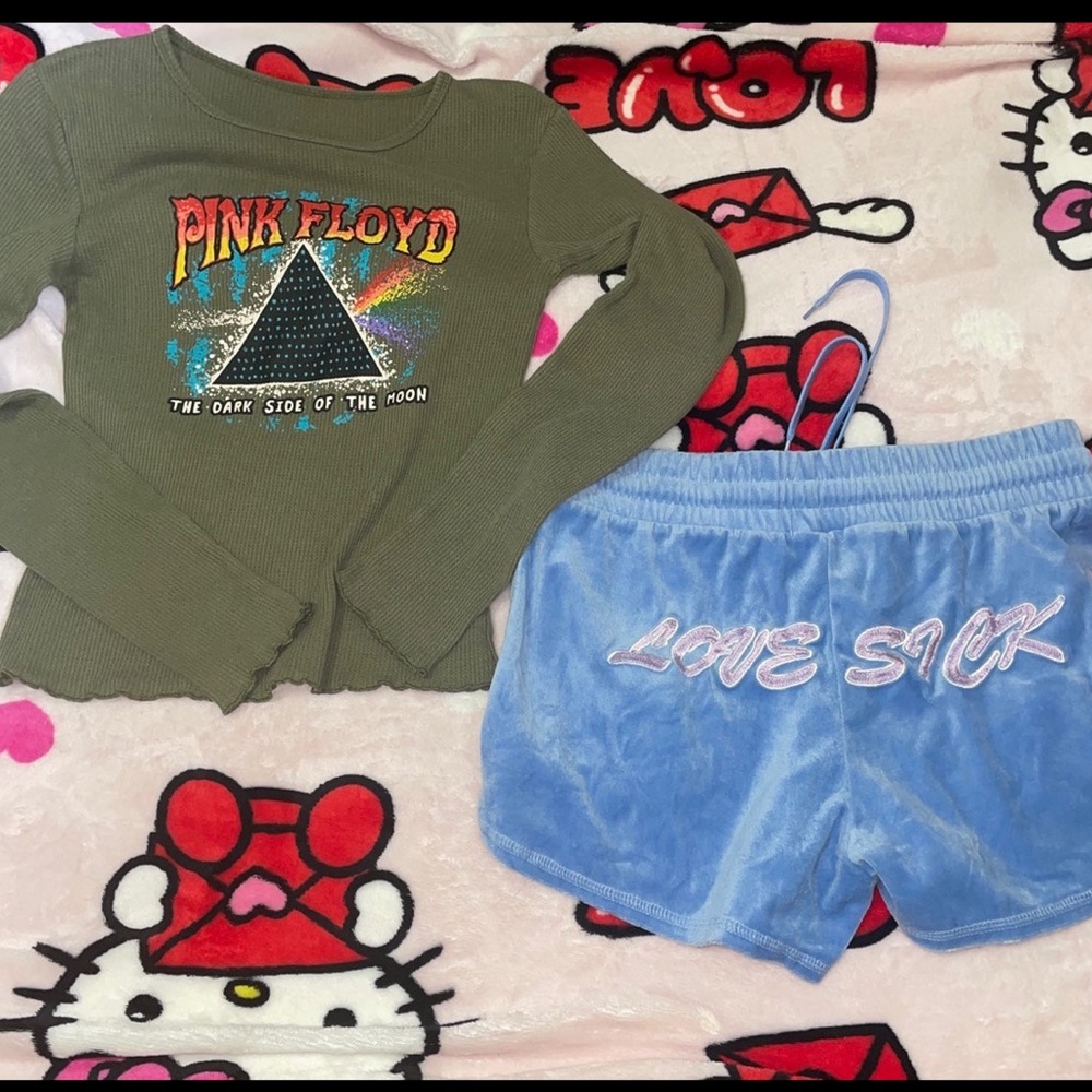 Clothing bundle!
